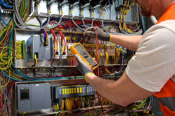 Professional Electrician in AR